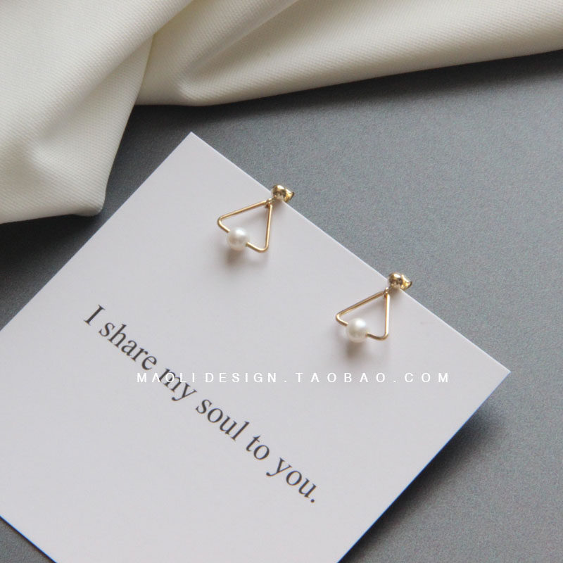 MAOLI Natural Freshwater Pearl Earrings 14k Bag Gold Injection Gold Geometric Triangular Earpin Earrings