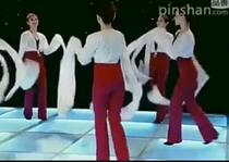  The waves of the Brahmaputra River Chinese flowers ethnic folk dance Level 7 examination water sleeves group fans tambourine dance professional examination