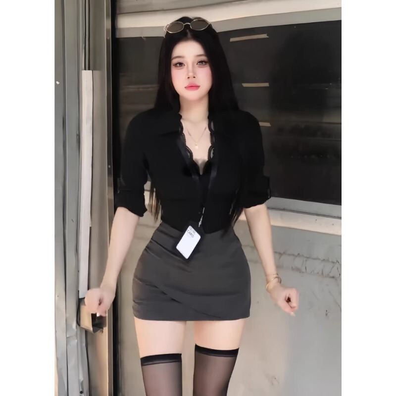 Plus-Size Korean-Style Elegant Lace Patchwork Polo Collar Shirt for Women, 2026 Spring New Slim-Fit Slimming Top