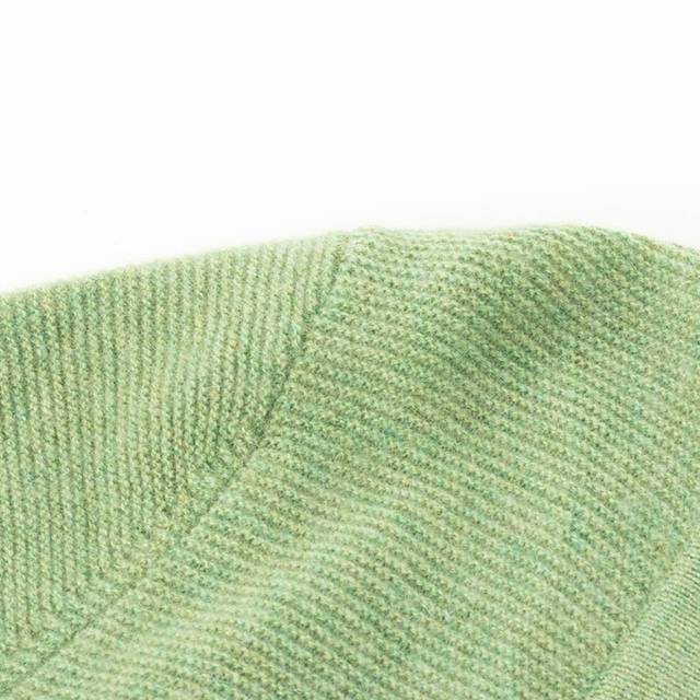 ເສື້ອຢືດແຂນຍາວຄໍ V ສີຂຽວ ຜ້າຂົນຫນູ cashmere ສີຂຽວ CC16-201