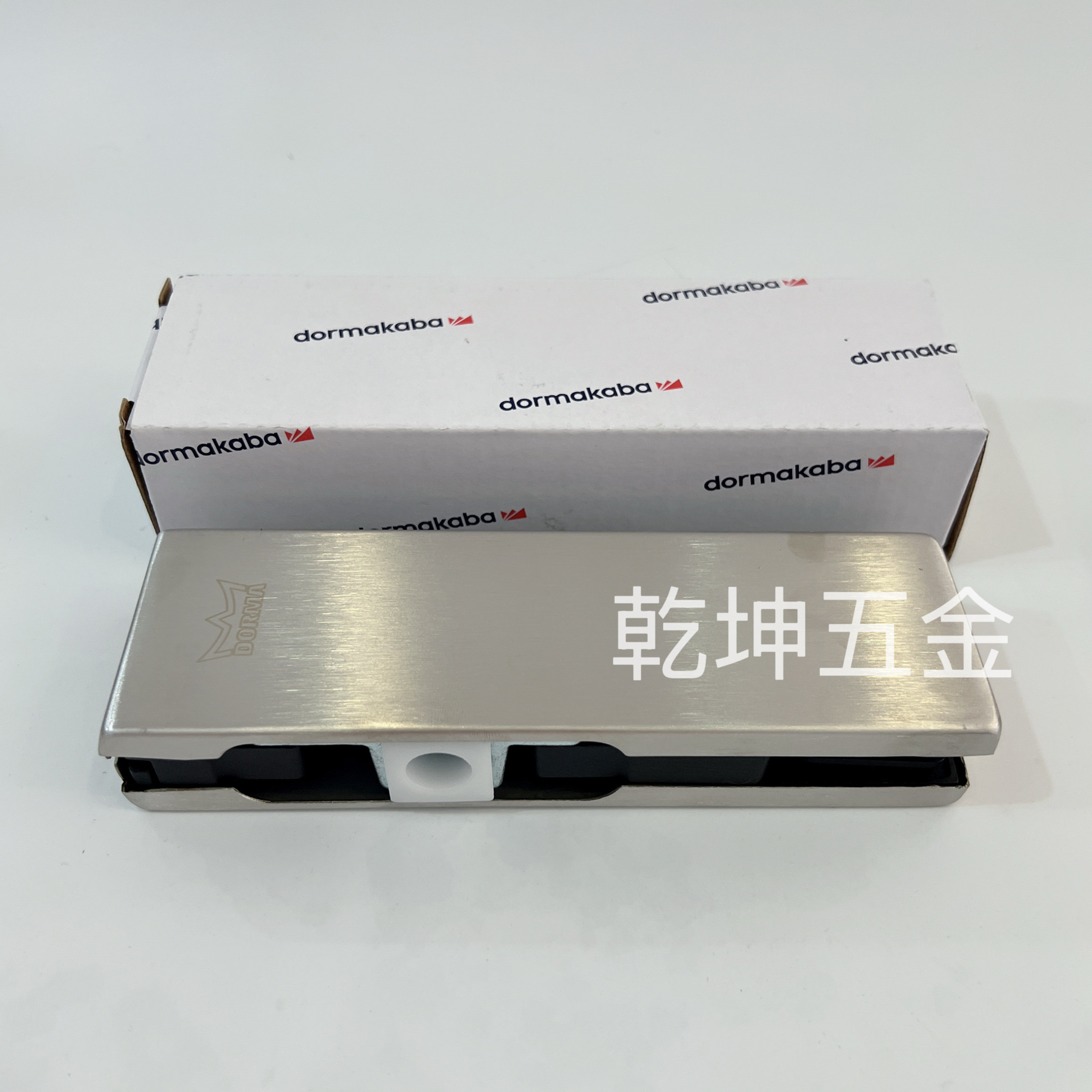 GMT门夹地弹簧配件怎么选？2026年无框玻璃门安装为何更看重12mm适配与模块化组合？