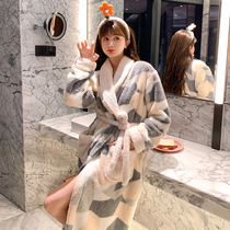 Graffiti camouflate sleeping robe woman autumn winter coral suede sweet and sexy thickened warm flange velvet long style pyjamas bathrobe
