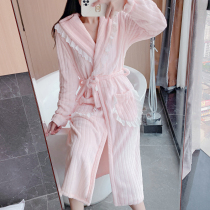Autumn and winter Korean version pink net red coral suede lady sleeping robe flannel pyjamas pyjamas bath towels lengthened
