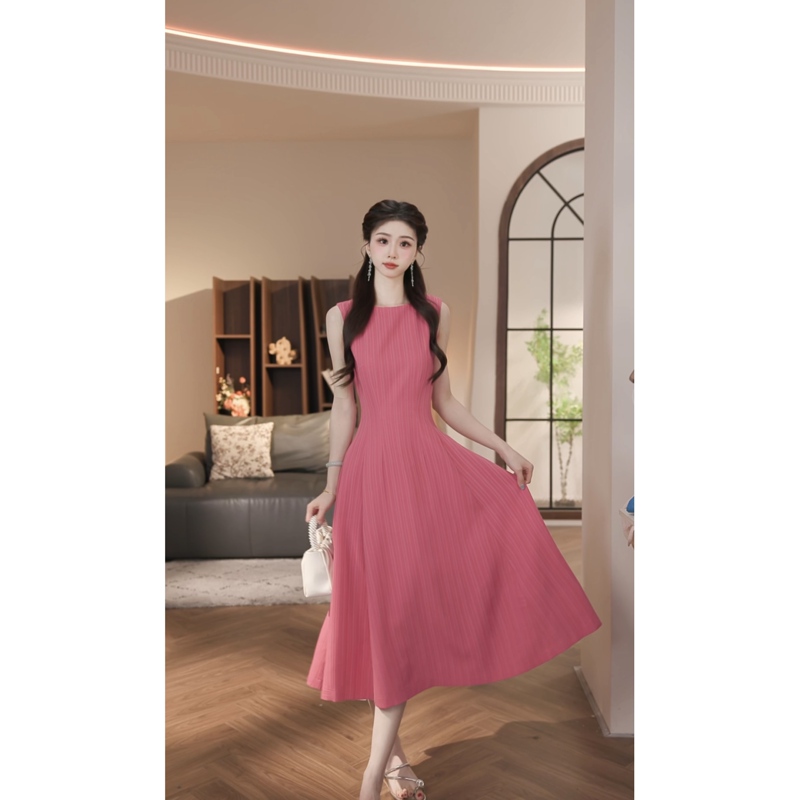 Deng Liuli French Retro Style White-Enhancing Raspberry Pink Vest Dress for Women, Summer Waist-Cinching Long Dress with a Large Skirt