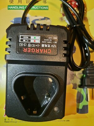 Three-strings 12v rechargeable electric drill battery charger lithium electric drill battery charger seat charging discount promotion