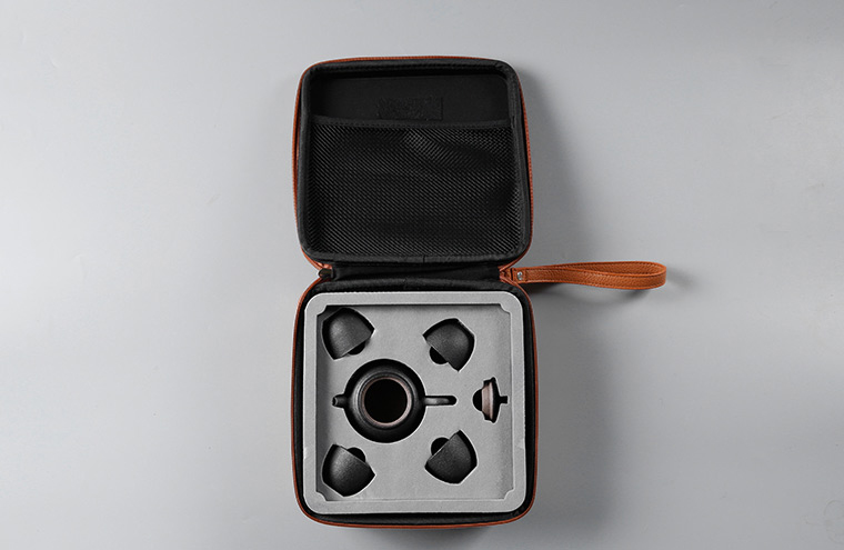 Portable kung fu tea sets of household ceramic cups dry tea tray was contracted travel office small tea table