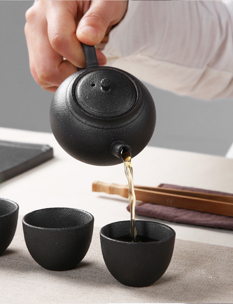 Portable kung fu tea sets of household ceramic cups dry tea tray was contracted travel office small tea table