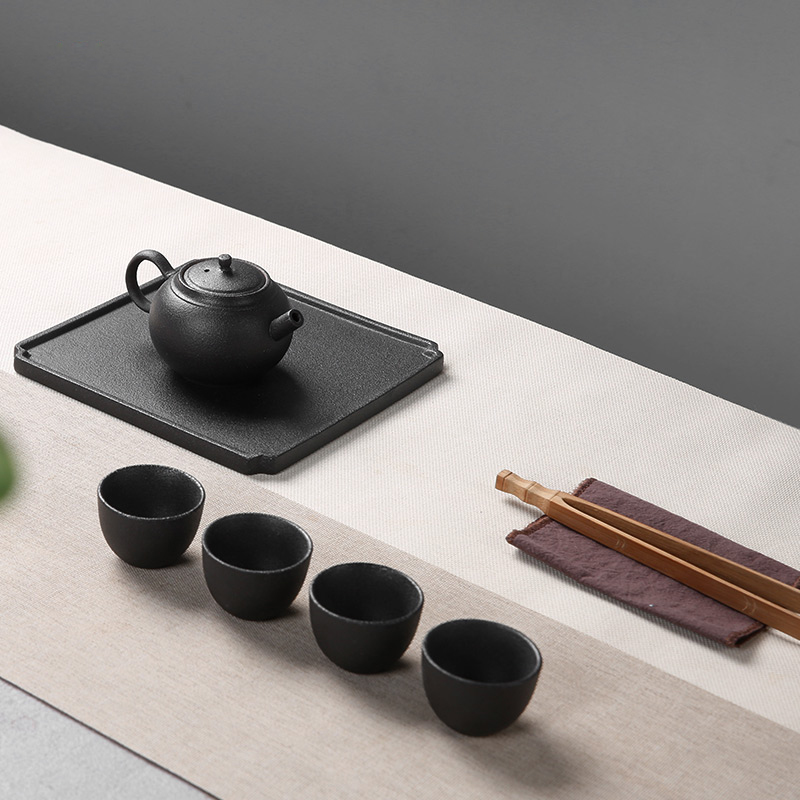 Portable kung fu tea sets of household ceramic cups dry tea tray was contracted travel office small tea table
