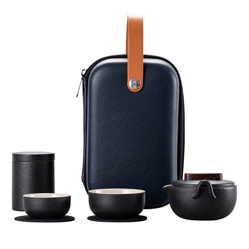 Porcelain hall to crack a pot of 2 cups of portable travel package type kung fu tea set is suing Japanese tourist teapot