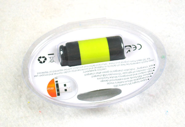 Đèn pin mini Đèn pin lóa USB có thể sạc lại không thấm nước Đèn pin LED du lịch ngoài trời cắm trại cung cấp ánh sáng đèn pin siêu sáng x800