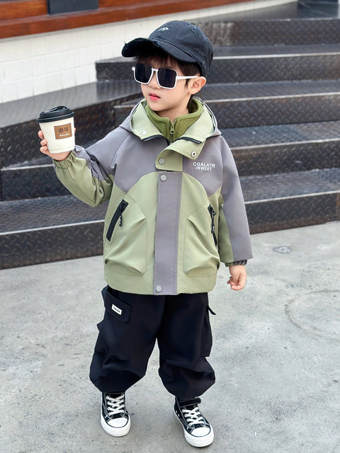 Boys' Three-In-One Spring and Autumn Jacket 2026 New Stylish and Fashionable Children's Coat Cool and Handsome Two-Piece Set for Boys