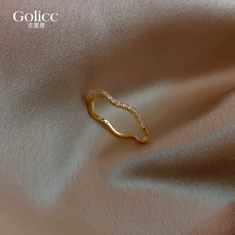 Wave vegan ring female day style light extravagant and small crowd design advanced senses exaggerated forefinger ring ins tide lukewarm wind