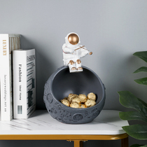 The entrance key storage ornaments astronaut modern simple wine cabinet TV cabinet decoration decoration living room coffee table fruit plate
