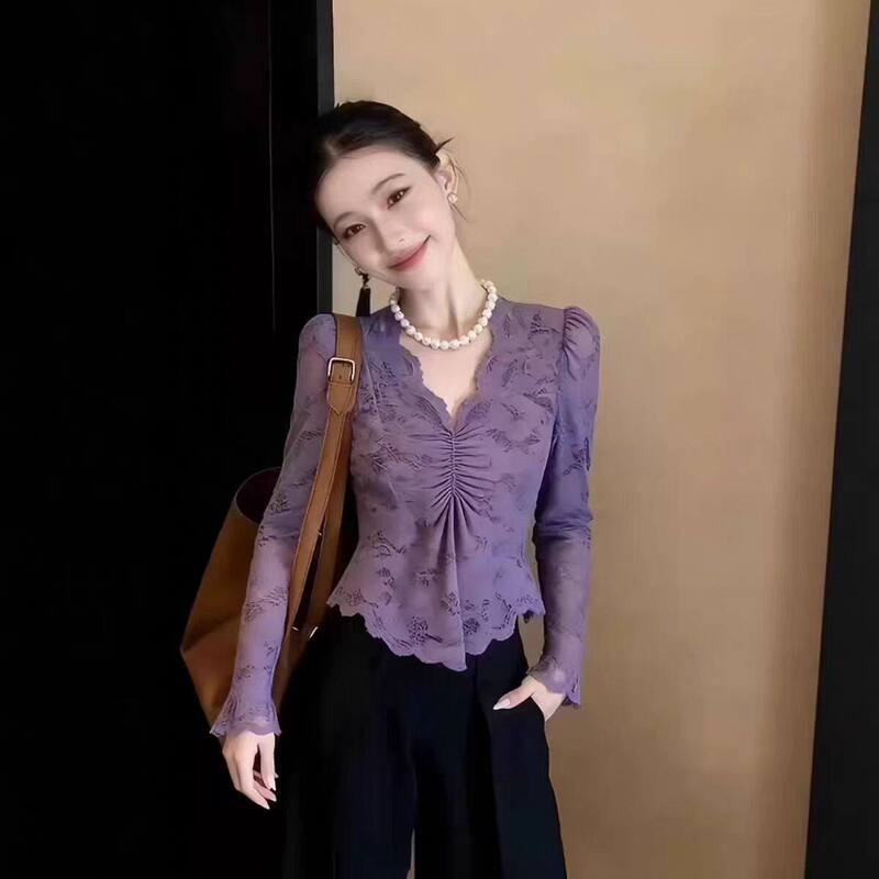 High-End Exquisite Purple Lace Base Shirt for Women, Light Luxury and High-End Feel Top, 2026 New Early Spring Long-Sleeve Shirt