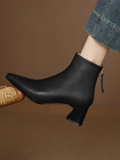 2025 New Autumn and Winter Boots, French-Style Off-White Ultra-Soft Sheepskin Women's Boots, Mid-Heel Ankle Boots, Pointed Toe Chunky Heel Short Boots for Women