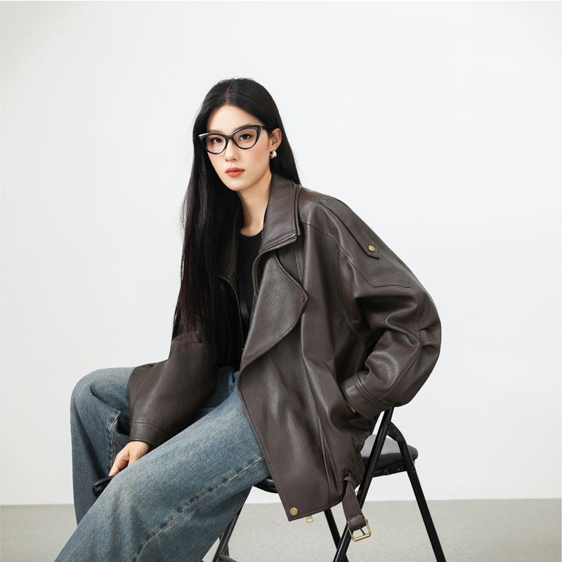 Brown Leather Jacket for Women 2026 New American Style Cool and Stylish Biker Loose Protein Leather Unique Super Popular Leather Jacket