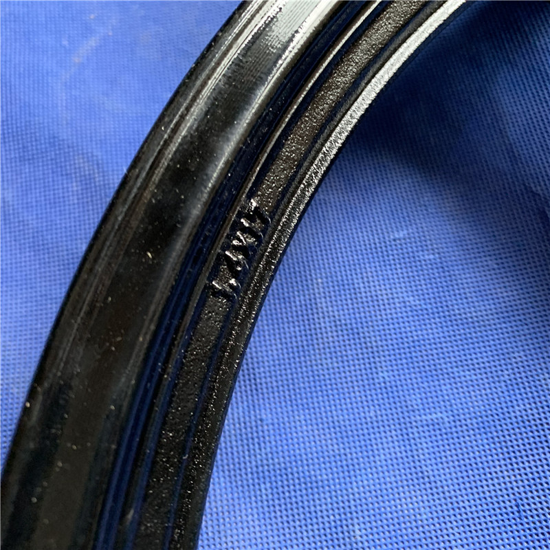 Áp dụng Suzuki hi Yun HJ110-A / E / 2 / 2A / 2C / 2D phía trước và sau bánh xe bằng thép bánh xe nhôm màu đen - Vành xe máy vành xe cub