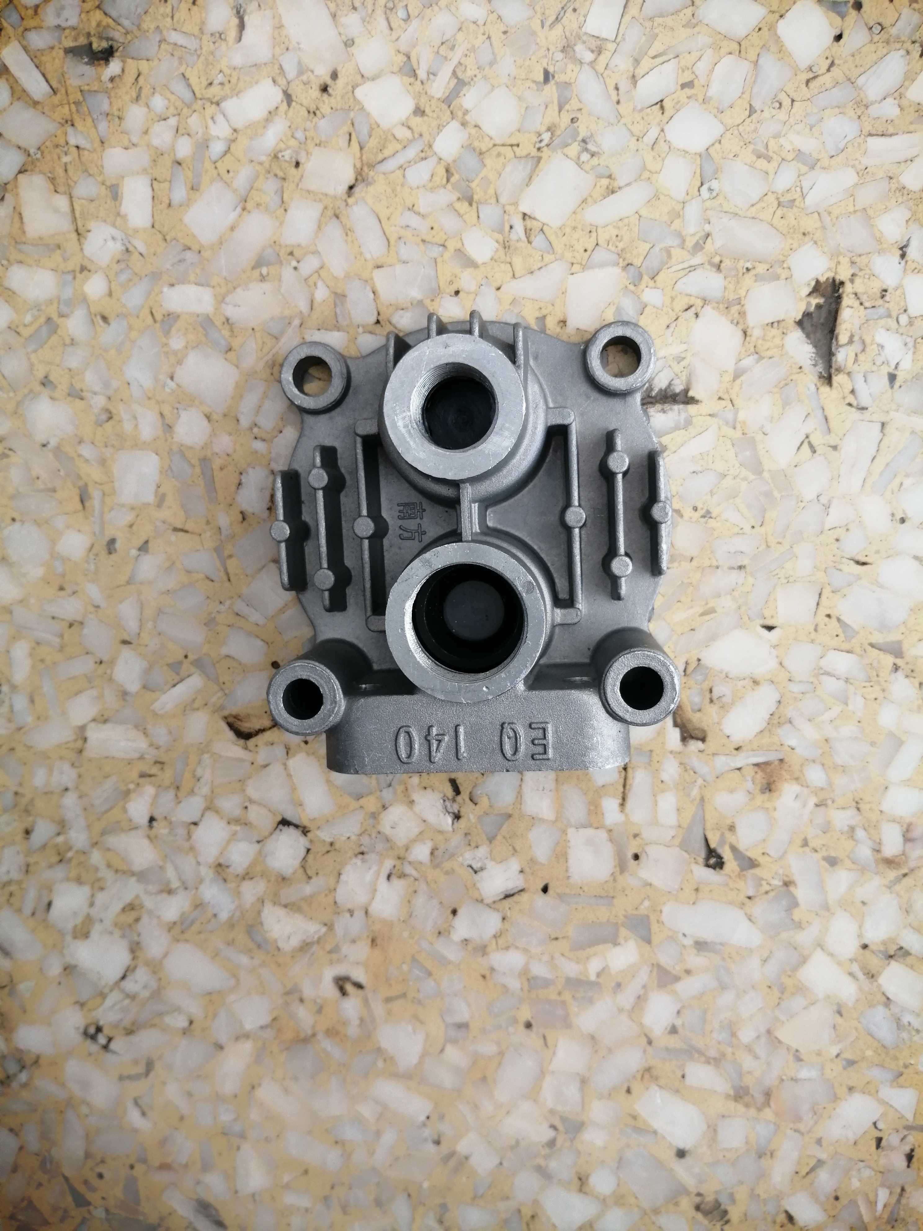 Yuchai 2108 2115 2118 495 4100 4102 4105 4108 air-cooled air pump cylinder head