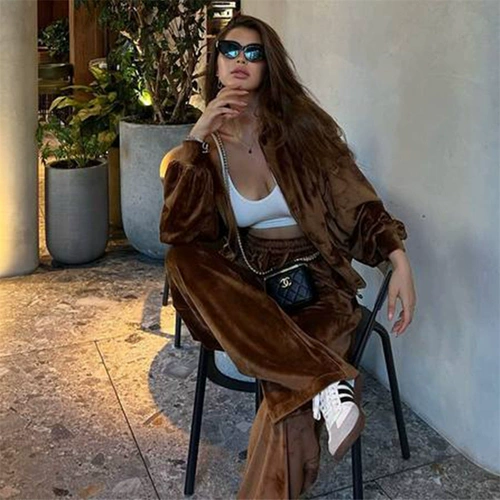 2023 Женская спортивная одежда является своего рода грубым.