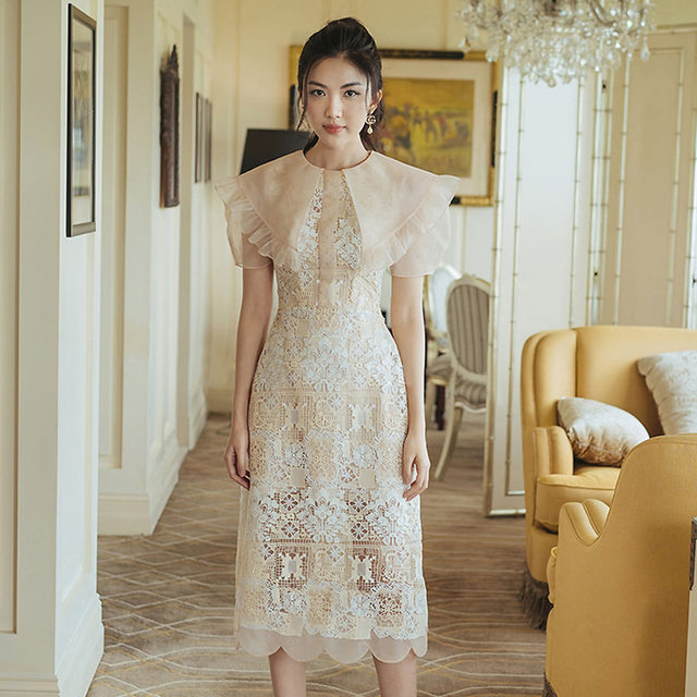 Vietnam and Thailand trendy brand 2022 summer new embroidery lace stitching large lapel ruffled lady French dress