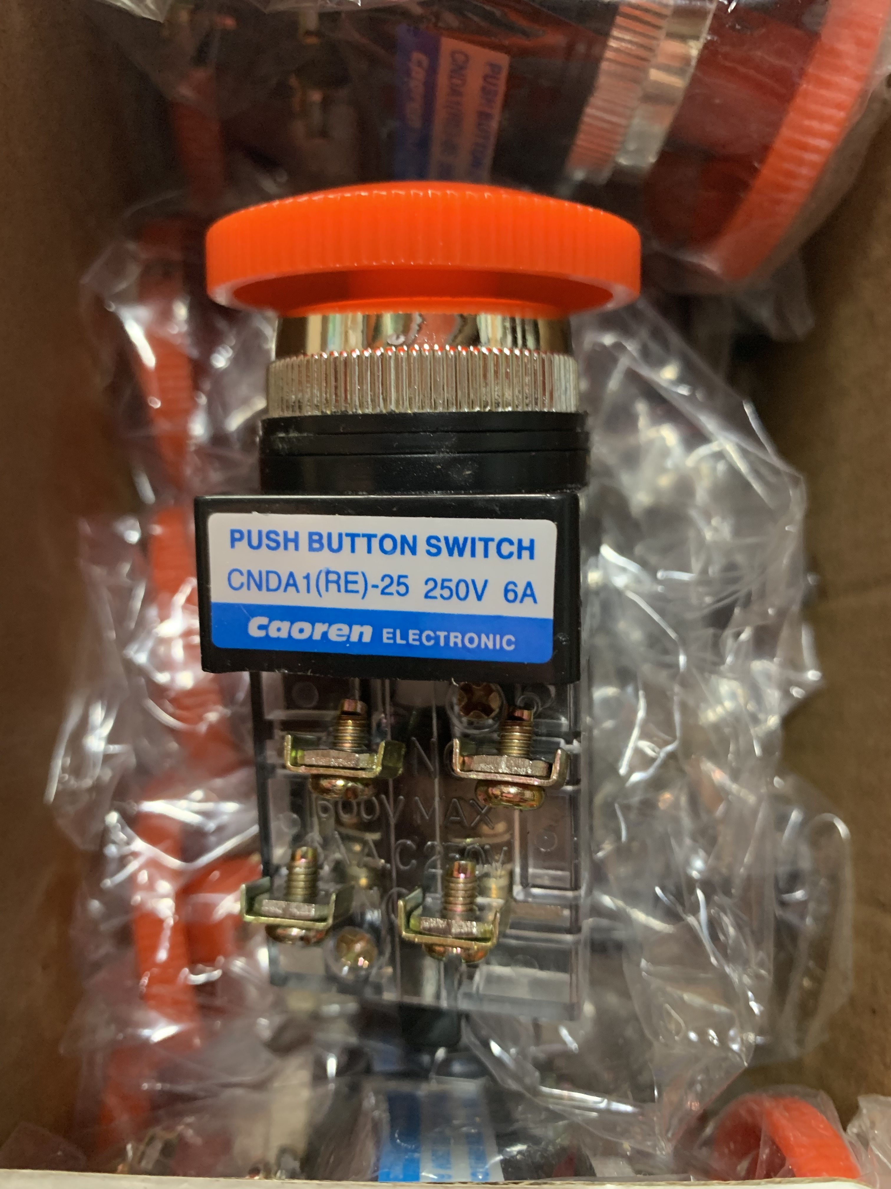 Flush Drilling Special Price Super Energy CNDA1 (RE) -25 30 Mushroom Head Self-Lock Stop Button Switch