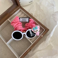 Розовый круг волос