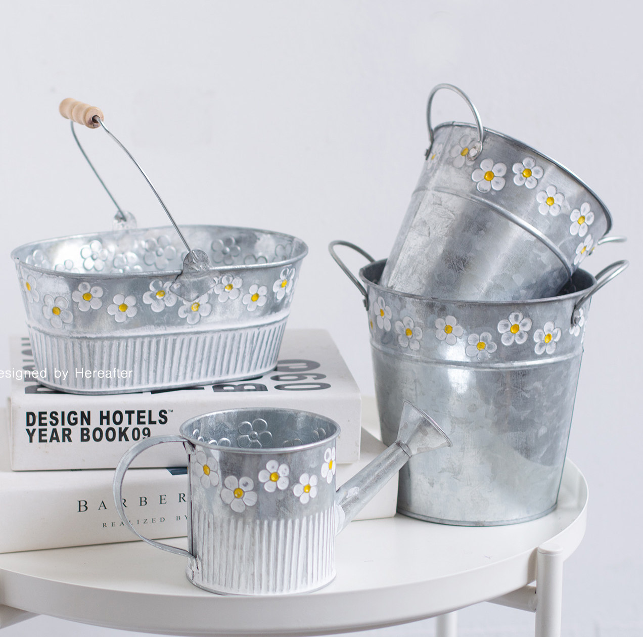 Embossed wrought iron flower creative home modern fashion flower bucket old retro living room tin American flower pot