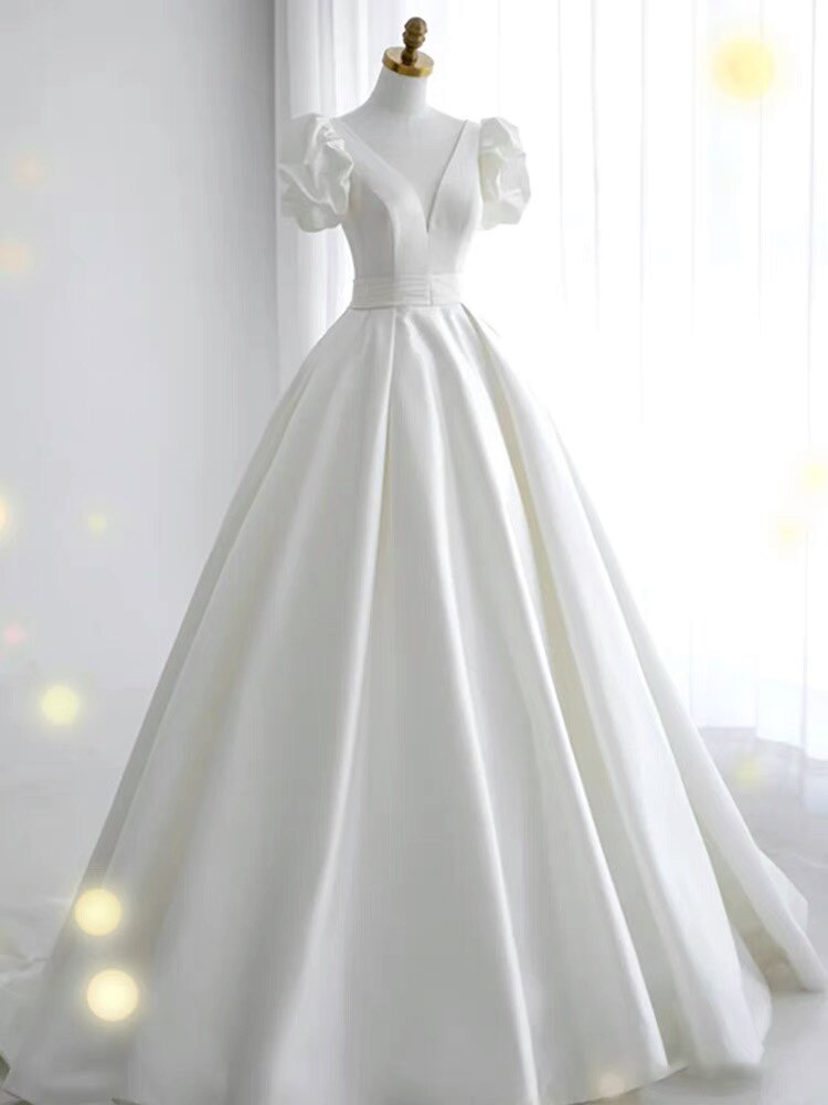 Атласное свадебное платье 2025 new bride light master свадебное платье во французском ретро дворцовом стиле с атмосферой простой пряжи Qi Di go out