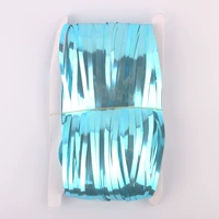 Плоский голубой, шириной 1 метр, высотой 2 метра