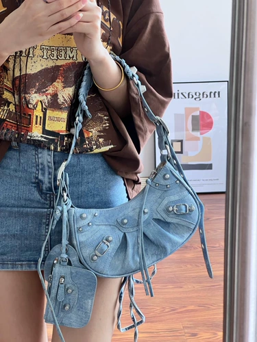 Bag of parody NAR Underarm Bag Nishe Locomative Bag 2024 Новый сладкий кулер Messenger Y2K Hot Girl Retro Сумка