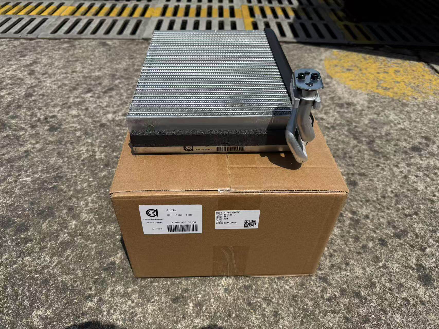 товар из китая 奔驰w166gls350gle320gle400ml350gl400gls63空调蒸发器芯膨胀阀 MAHLE