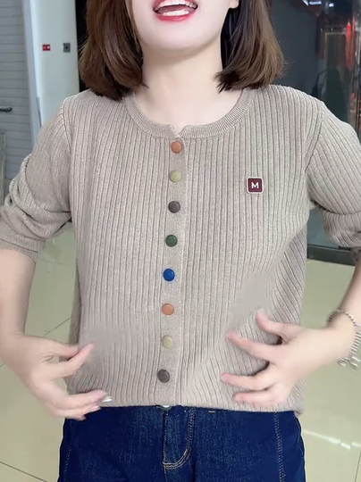 2025春季设计感韩系彩扣针织衫女宽松显瘦毛衣时尚休闲长袖上衣潮