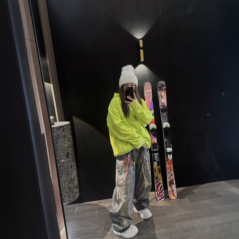 Dopamine New Fluorescent Green Fleece-Lined Water-Repellent Warm Loose Slimming Sweatshirt for Snowboarding and Skiing