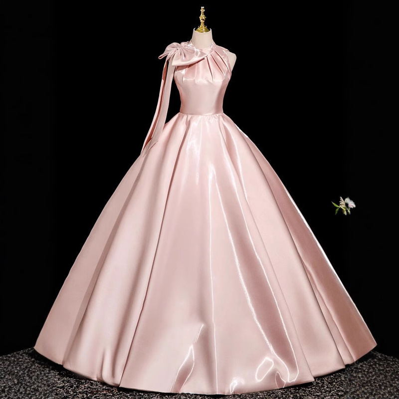 Pink Satin Halter Neck Evening Dress, Feminine Style, Suitable for Annual Meetings, Hostess, Engagement, Princess Dress, Performance Outfit, High-End Feel, Art Exam