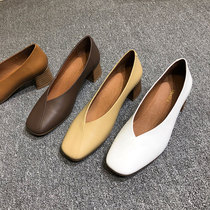 Craftsman handmade shoes Soft leather thick heel retro grandma shoes spring leather V mouth square head medium heel shallow mouth womens single shoes