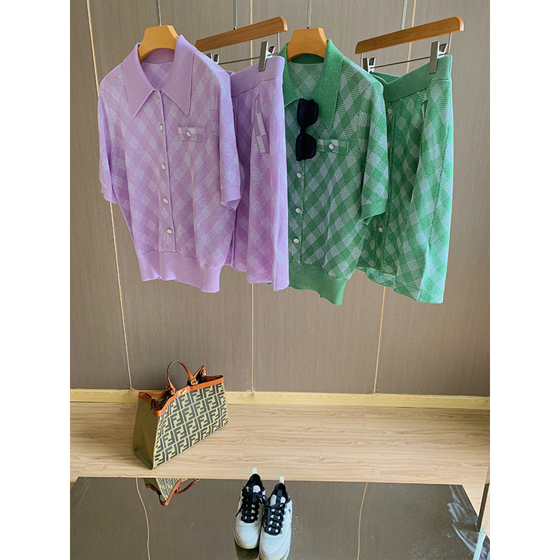 Decisive start series ~ temperament name Yuanyuan Wind Rhombus single row Buckle Knit Short Sleeves Half Body Skirt Suit 22 Summer