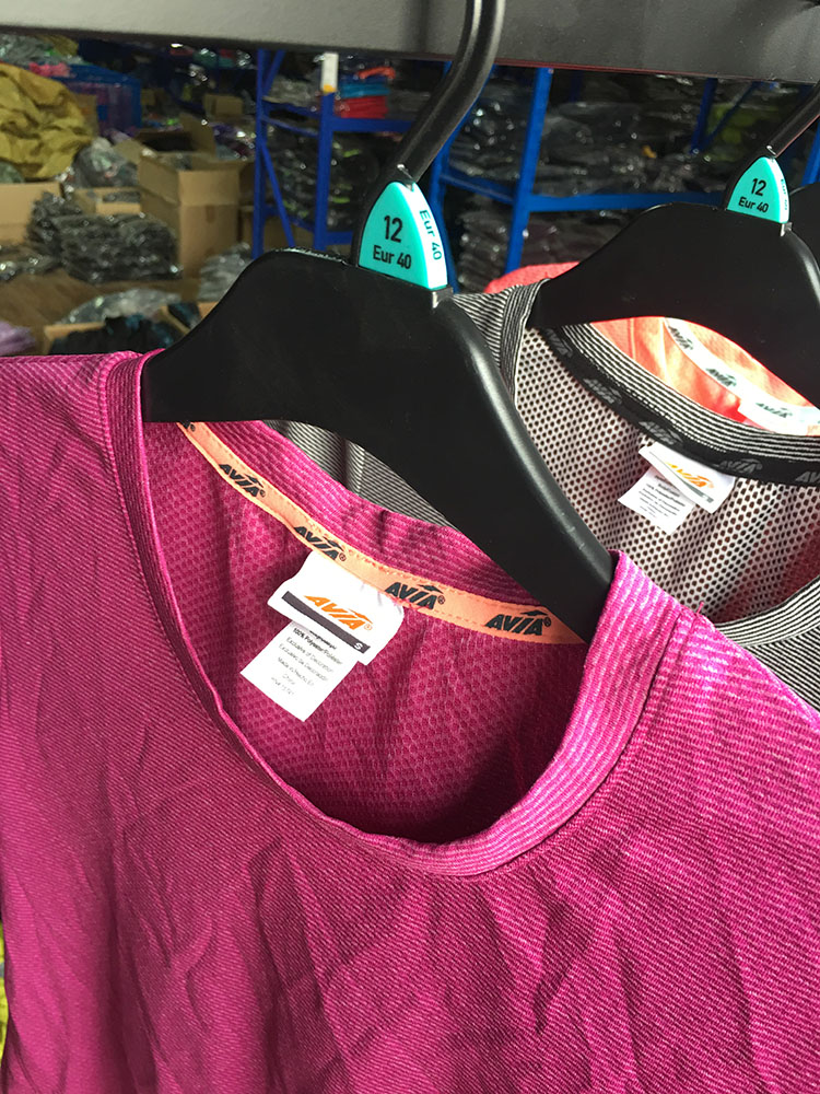 Châu Âu và Mỹ phụ nữ A * nhanh chóng làm khô thể thao và giải trí ngắn tay t-shirt nhiều màu áo thun thể thao nam có cổ