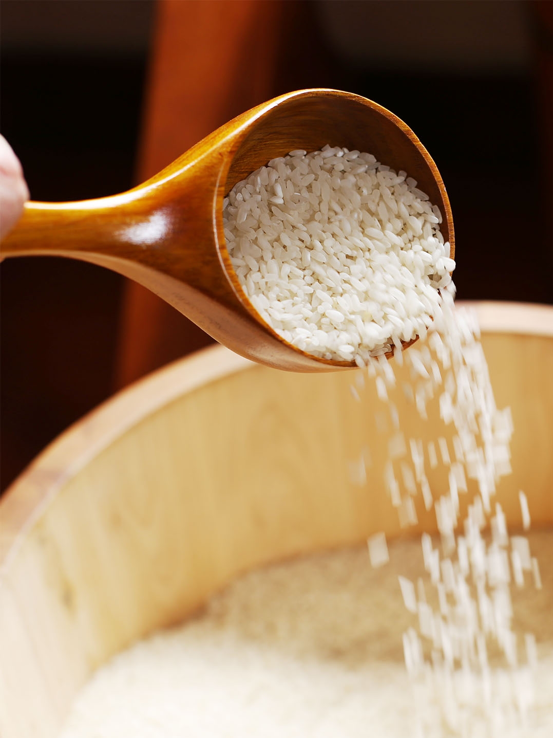 Solid wood spoon water scoop household small Spoon bath wooden scoop bath scoop water Spoon soup spoon rice spoon rice spoon beech wood Japanese style