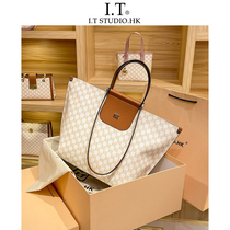 Hong Kong MK womens bag 2021 new fashion large-capacity one-shoulder portable armpit bag leather printed tote bag