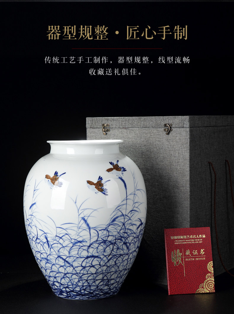 Jingdezhen blue and white glaze vase vase colorful hand - drawn mesa