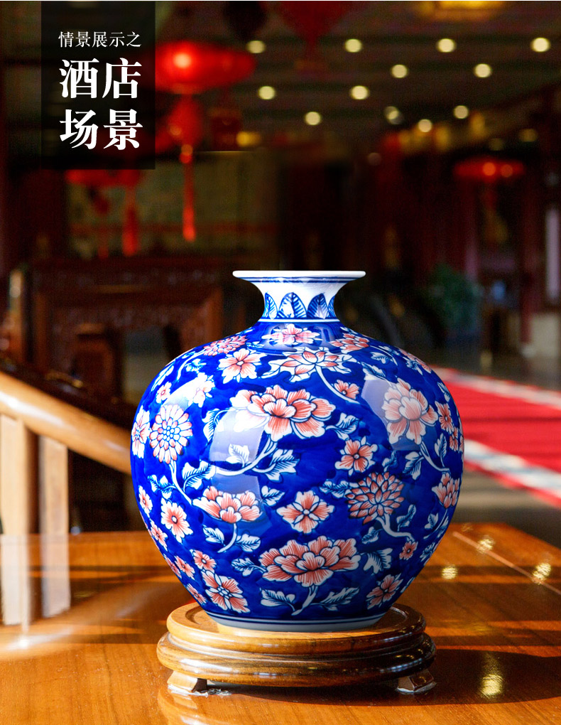 Jingdezhen blue and white youligong furnishing articles hand - made ceramic vase vases, flower arrangement of Chinese style living room decorations pomegranate bottles