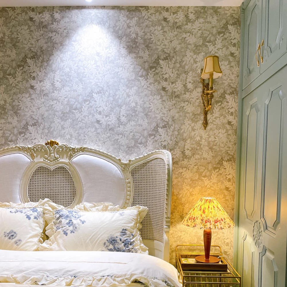 Spot Green Shade light luxury simple and beautiful French leaves living room bedroom retro background wall wallpaper