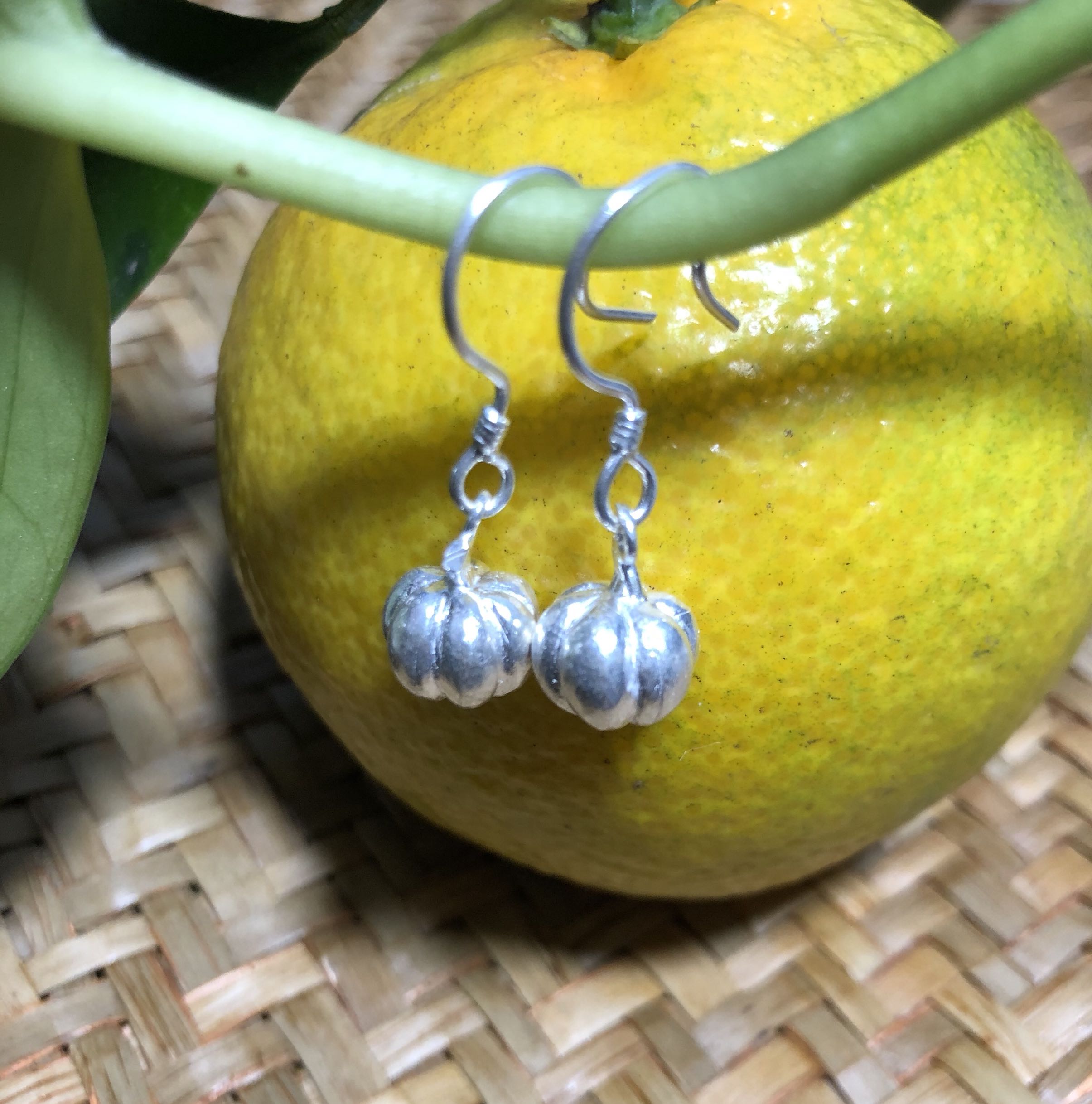 Pumpkin Solid Earrings Foot Silver 999