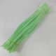 Около 100 светло -зеленых палочек