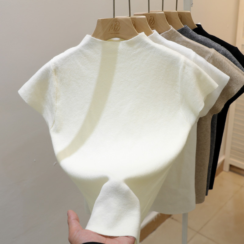 Half-High Collar Short-Sleeve T-Shirt for Women, Knitted Base Layer with a Unique Design, Early Spring Inner Wear, White Slim-Fit Sweater Top Half-High Collar Short-Sleeve T-Shirt for Women, Knitted Base Layer with a Unique Design, Early Spring Inner Wear, White Slim-Fit Sweater Top