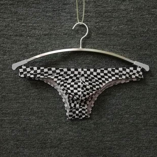 Half hip men's triangle milk silk elastic feet classic black and white plaid men's small triangle T pants