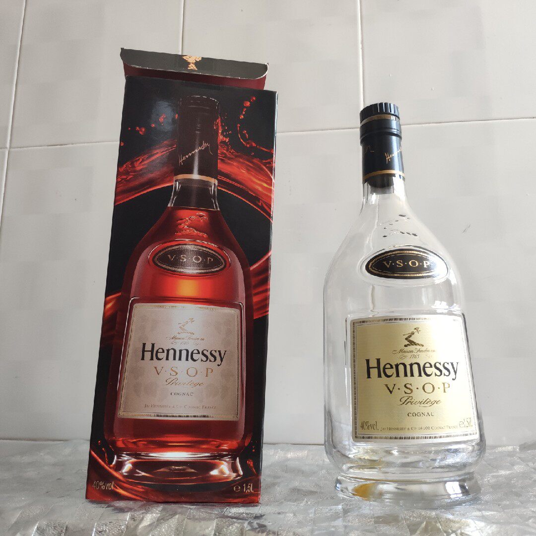 ヘネシーVSOP1.00L 荒っぽく