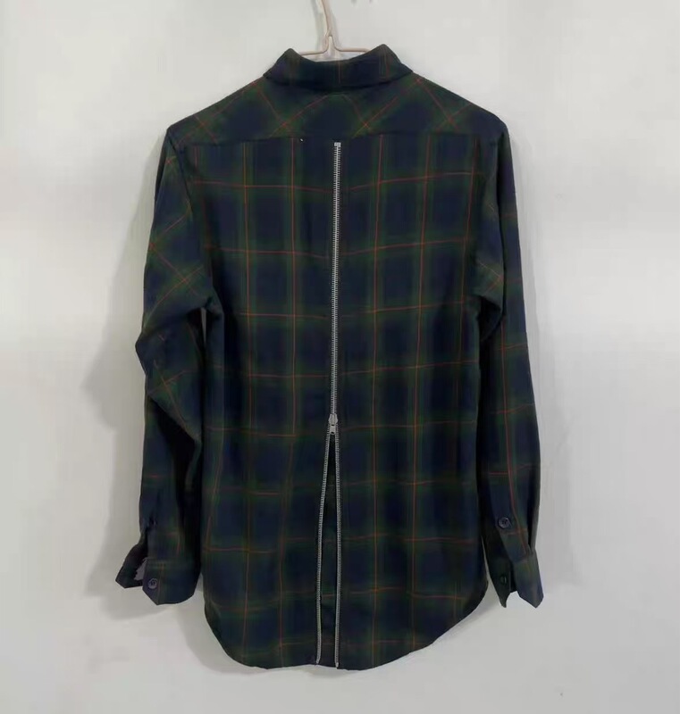 3Rd Season Zipper on the Back