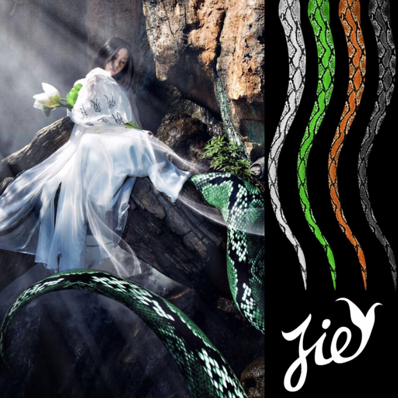 Pan Gaojie Green snake white snake python snake demon tail photography props cos swing shot