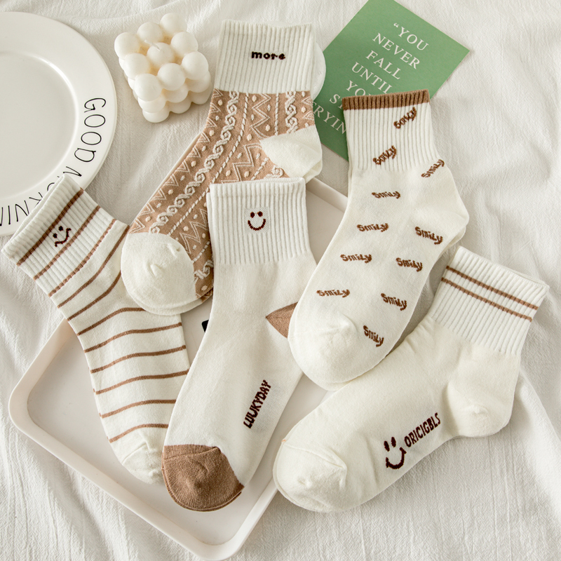 White Socks for Women, Mid-Calf Length, Pure Cotton, Thin Style for Spring and Summer, Trendy Korean Style, Cute Japanese Style, Student Sports Smiley Face Design White Socks for Women, Mid-Calf Length, Pure Cotton, Thin Style for Spring and Summer, Trendy Korean Style, Cute Japanese Style, Student Sports Smiley Face Design